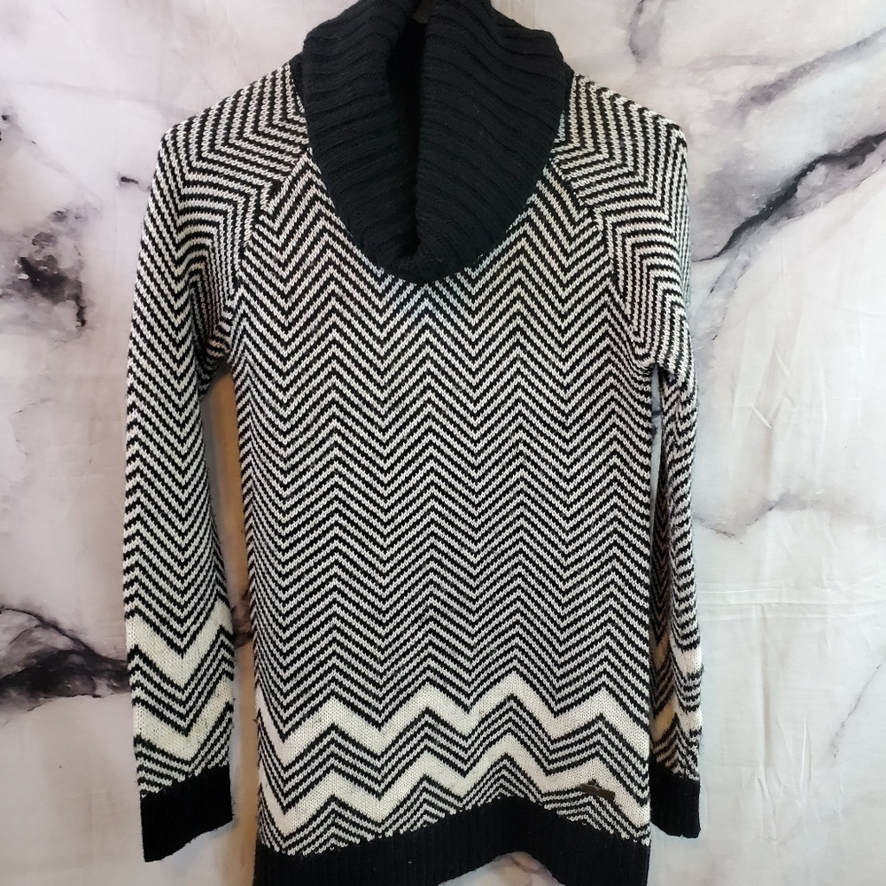 Celsius Cowl Neck Black &White Sweater Size Small